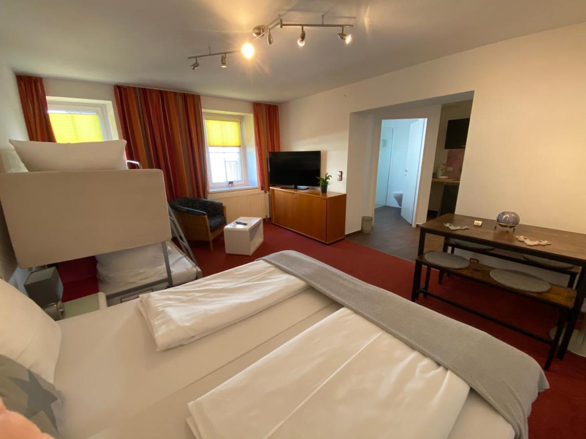 Bed & Rooms, Woergl Zewnętrze zdjęcie